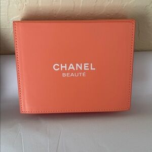 Chanel Makeup Takeaways *The Nature Getaway* Limited Edition Pouch